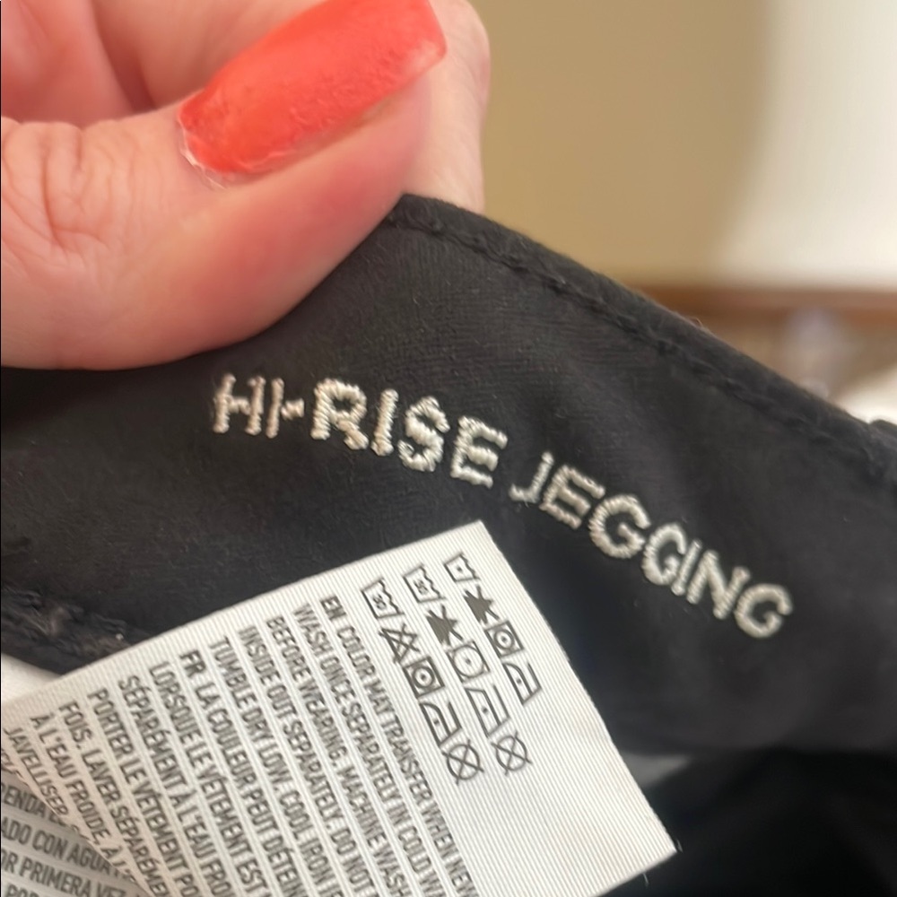 American Eagle Outfitters Black Jeggings - Picture 5 of 6